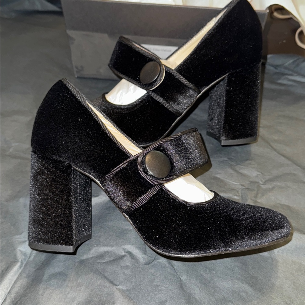 Black Velvet Ellie Heels